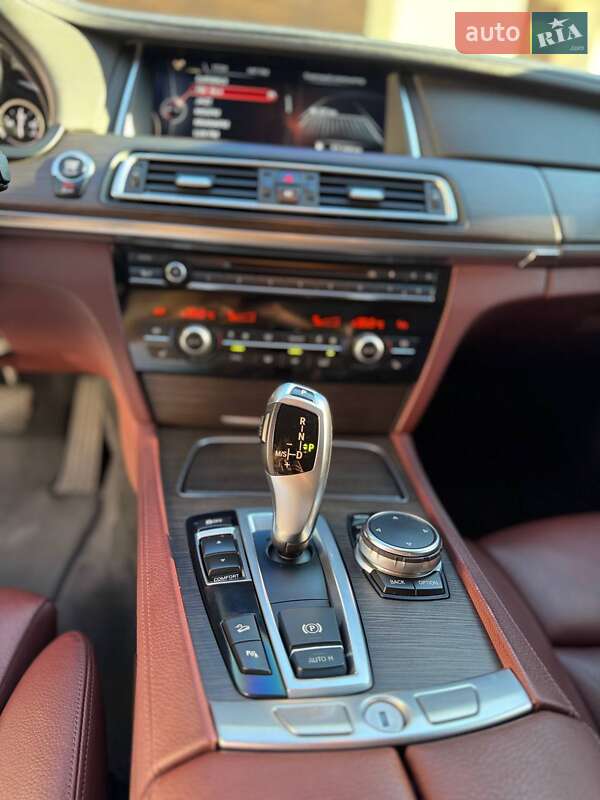 Седан BMW 7 Series 2014 в Киеве