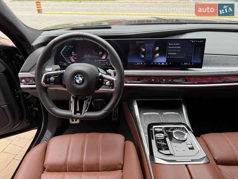 Седан BMW 7 Series 2024 в Львове