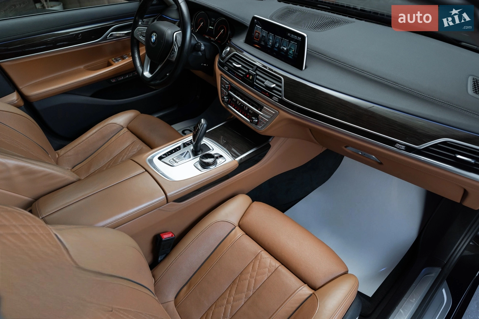 2016 BMW 7er - мініатюра 16