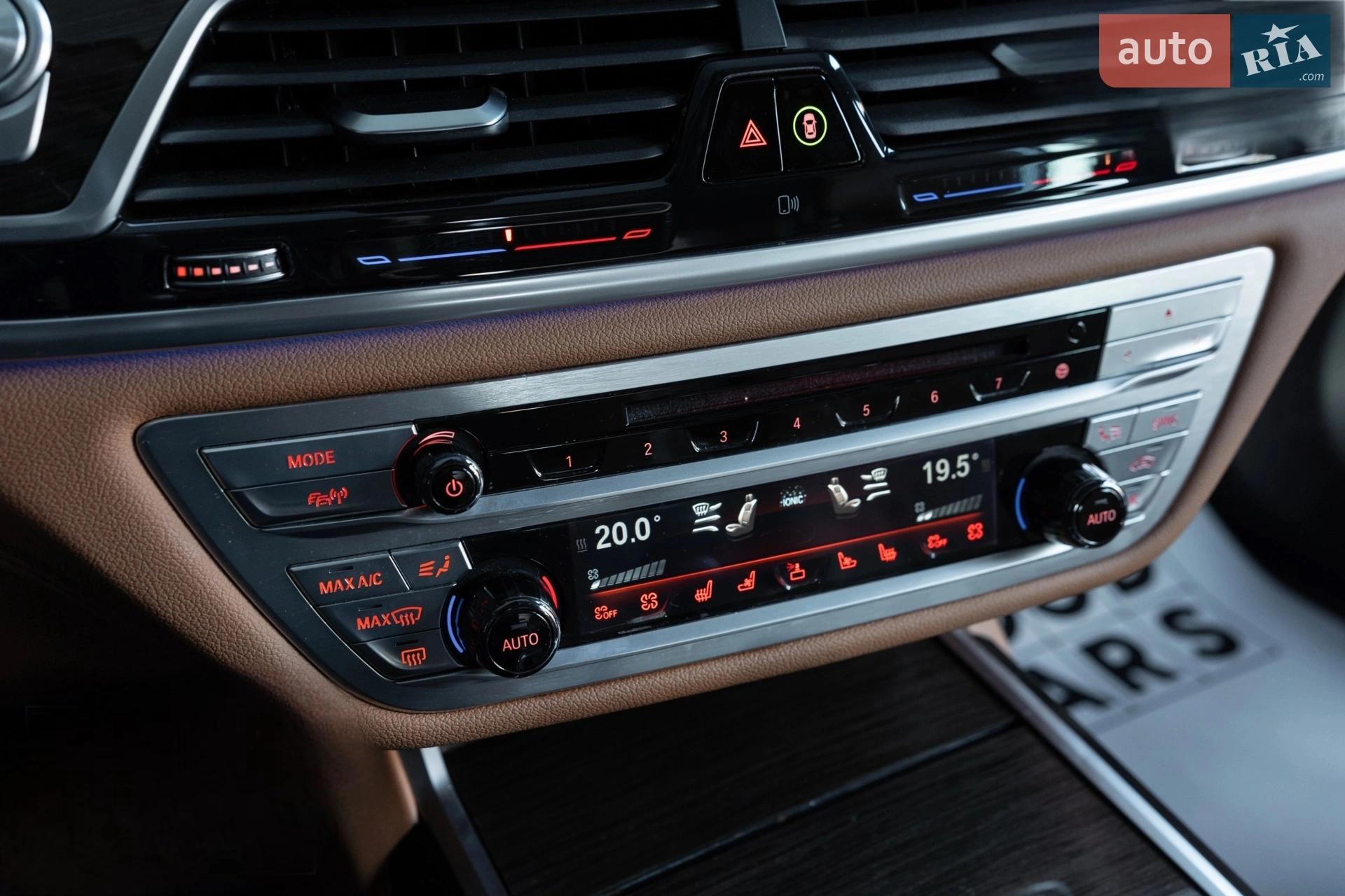 2016 BMW 7er - мініатюра 38