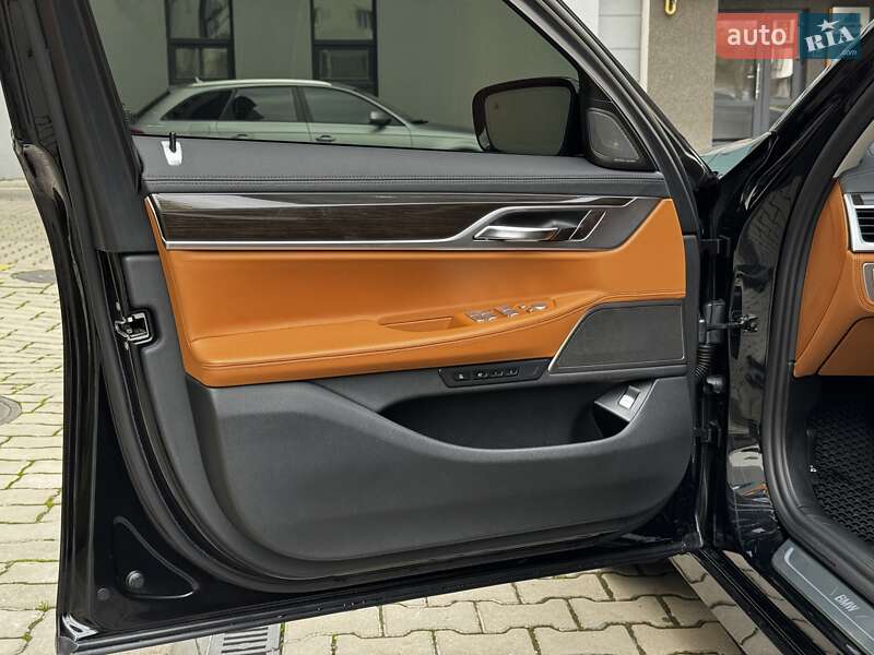 Седан BMW 7 Series 2019 в Ивано-Франковске фото 42 Седан BMW 7 Series 2019 в Ивано-Франковске