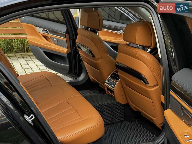 Седан BMW 7 Series 2019 в Ивано-Франковске фото 64 Седан BMW 7 Series 2019 в Ивано-Франковске