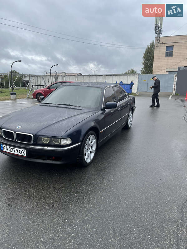 Седан BMW 7 Series 1998 в Києві