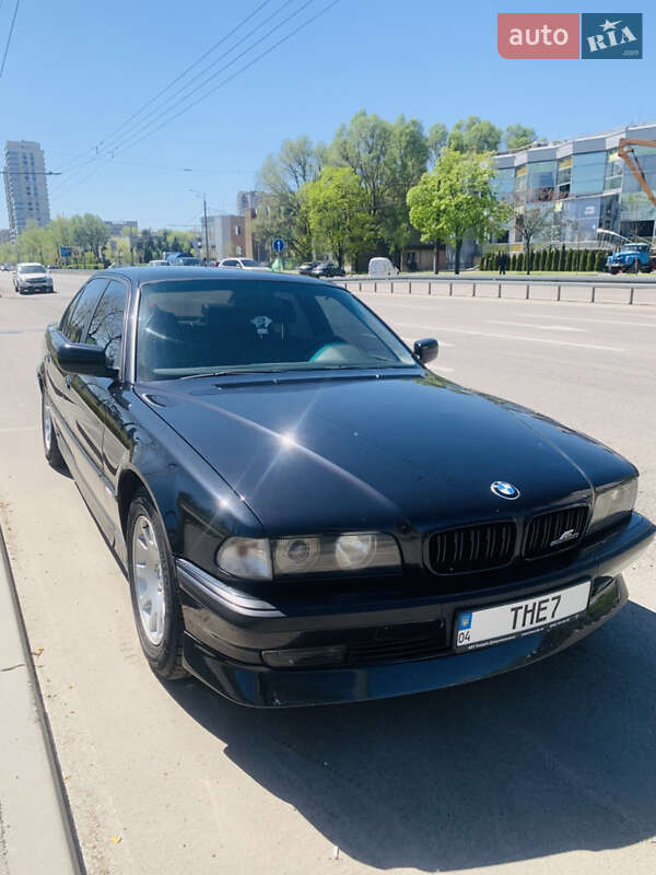 Седан BMW 7 Series 1996 в Днепре