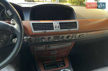 Седан BMW 7 Series 2004 в 
