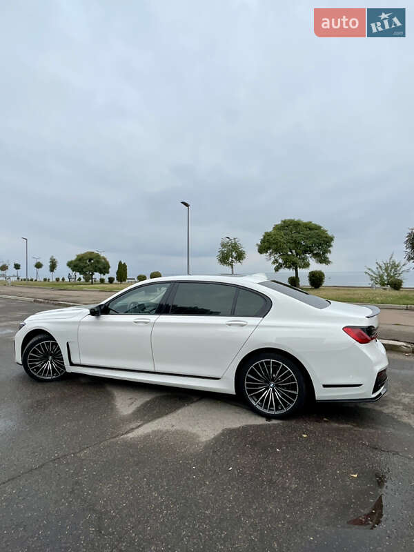 Седан BMW 7 Series 2016 в Черкасах
