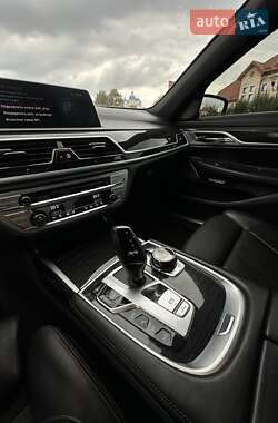 Седан BMW 7 Series 2017 в 