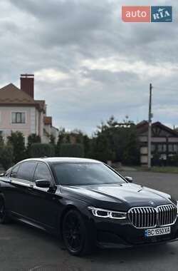 Седан BMW 7 Series 2017 в 