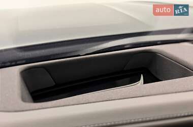 Седан BMW 7 Series 2025 в 