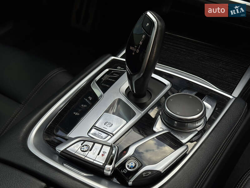 Седан BMW 7 Series 2016 в Ивано-Франковске