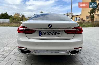 Седан BMW 7 Series 2016 в 