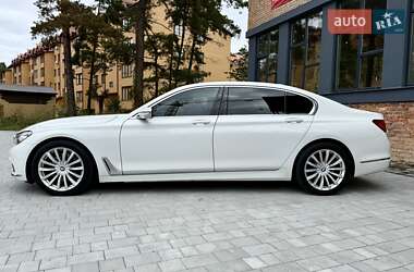 Седан BMW 7 Series 2016 в 
