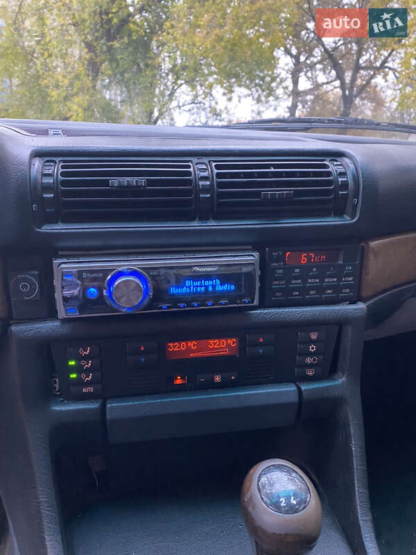 Седан BMW 7 Series 1991 в Коломиї