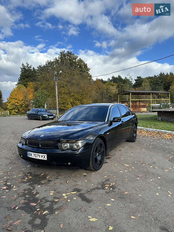 Седан BMW 7 Series 2003 в Радивилове