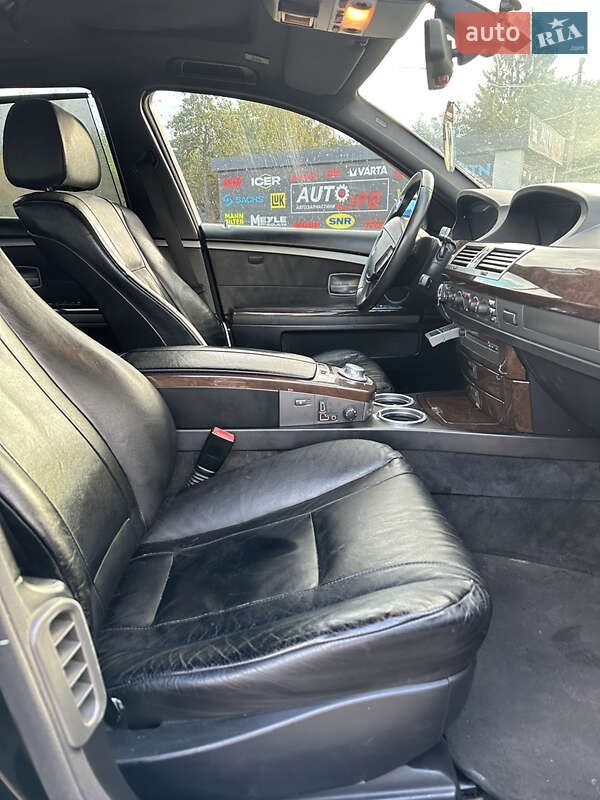 Седан BMW 7 Series 2003 в Радивилове