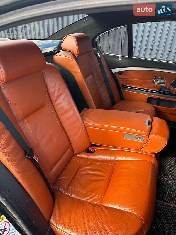 Седан BMW 7 Series 2005 в Долине фото 16 Седан BMW 7 Series 2005 в Долине