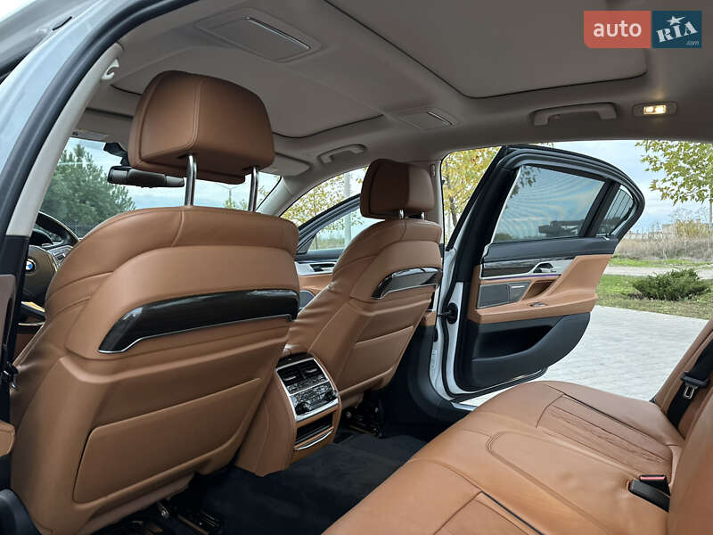 Седан BMW 7 Series 2017 в Одесі