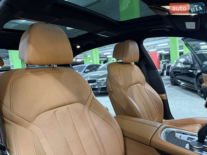 Седан BMW 7 Series 2019 в Киеве