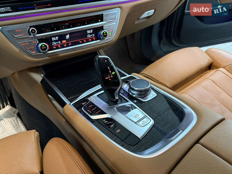 Седан BMW 7 Series 2019 в Киеве