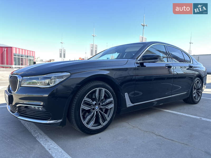 Седан BMW 7 Series 2016 в Киеве