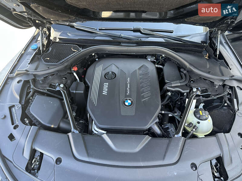 Седан BMW 7 Series 2016 в Киеве