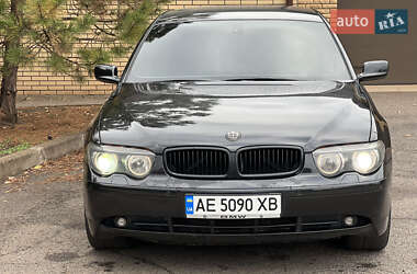 Седан BMW 7 Series 2004 в  фото 6 Седан BMW 7 Series 2004 в