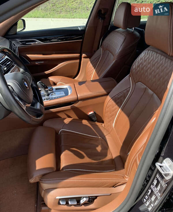 Седан BMW 7 Series 2017 в Киеве фото 10 Седан BMW 7 Series 2017 в Киеве