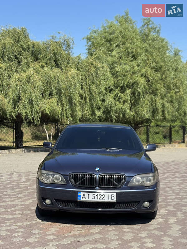 Седан BMW 7 Series 2006 в Городенке