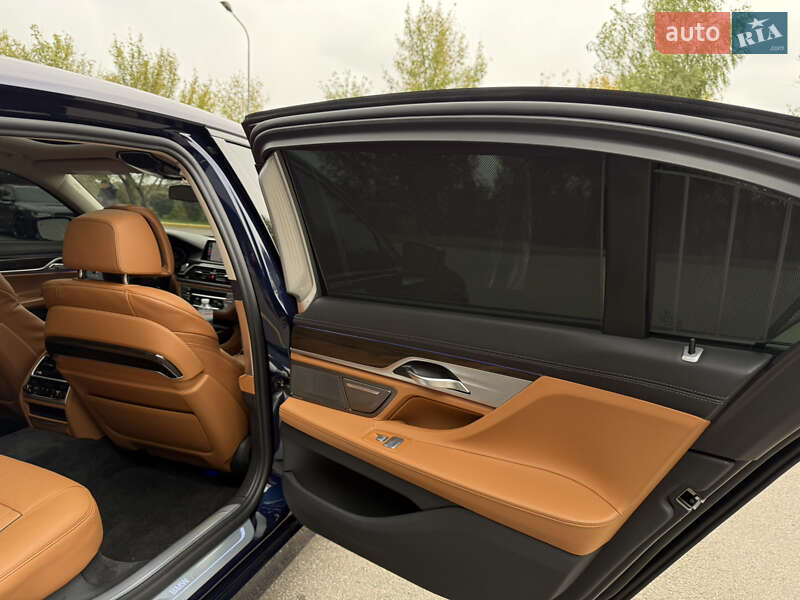 Седан BMW 7 Series 2020 в Киеве фото 21 Седан BMW 7 Series 2020 в Киеве