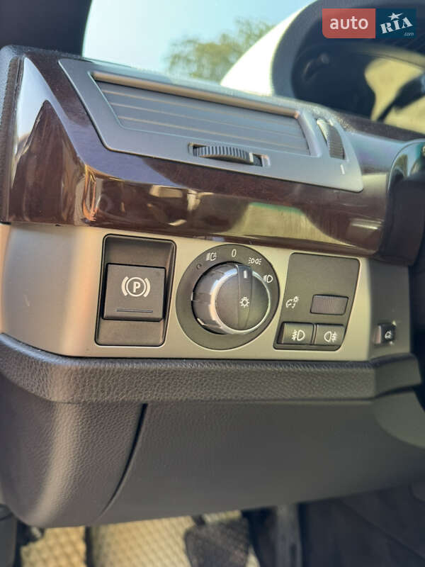 Седан BMW 7 Series 2006 в Городенке