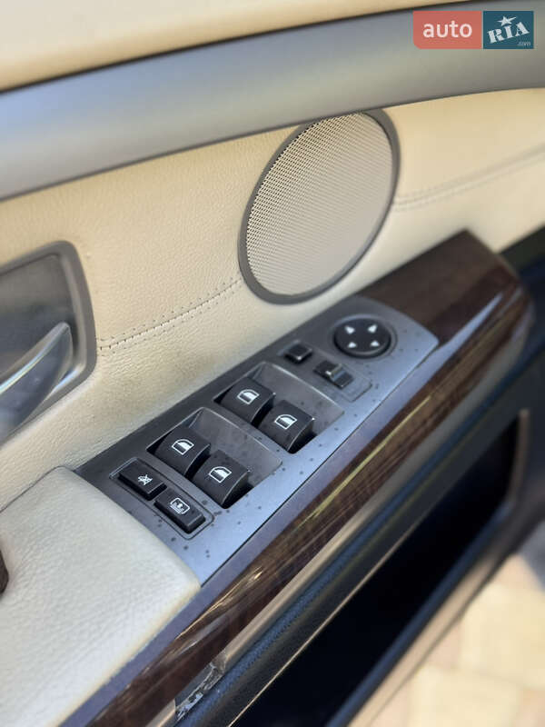 Седан BMW 7 Series 2006 в Городенке