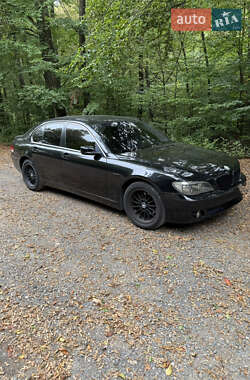Седан BMW 7 Series 2005 в  фото 4 Седан BMW 7 Series 2005 в