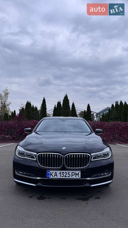 Седан BMW 7 Series 2018 в Киеве фото 3 Седан BMW 7 Series 2018 в Киеве