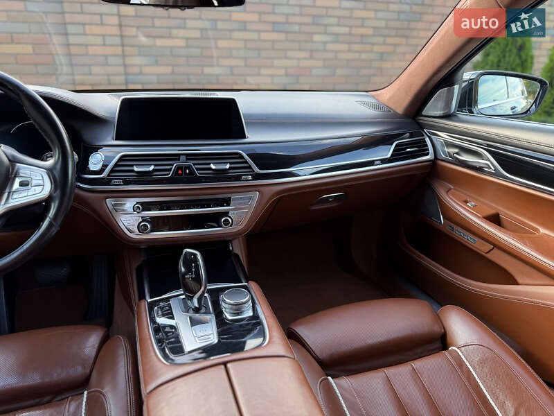 Седан BMW 7 Series 2016 в Вінниці