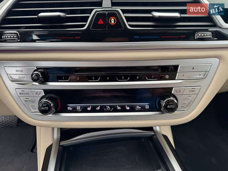 Седан BMW 7 Series 2020 в Киеве фото 30 Седан BMW 7 Series 2020 в Киеве