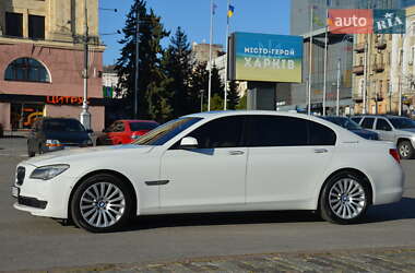 Седан BMW 7 Series 2010 в 