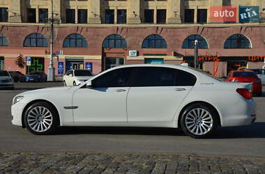 Седан BMW 7 Series 2010 в 
