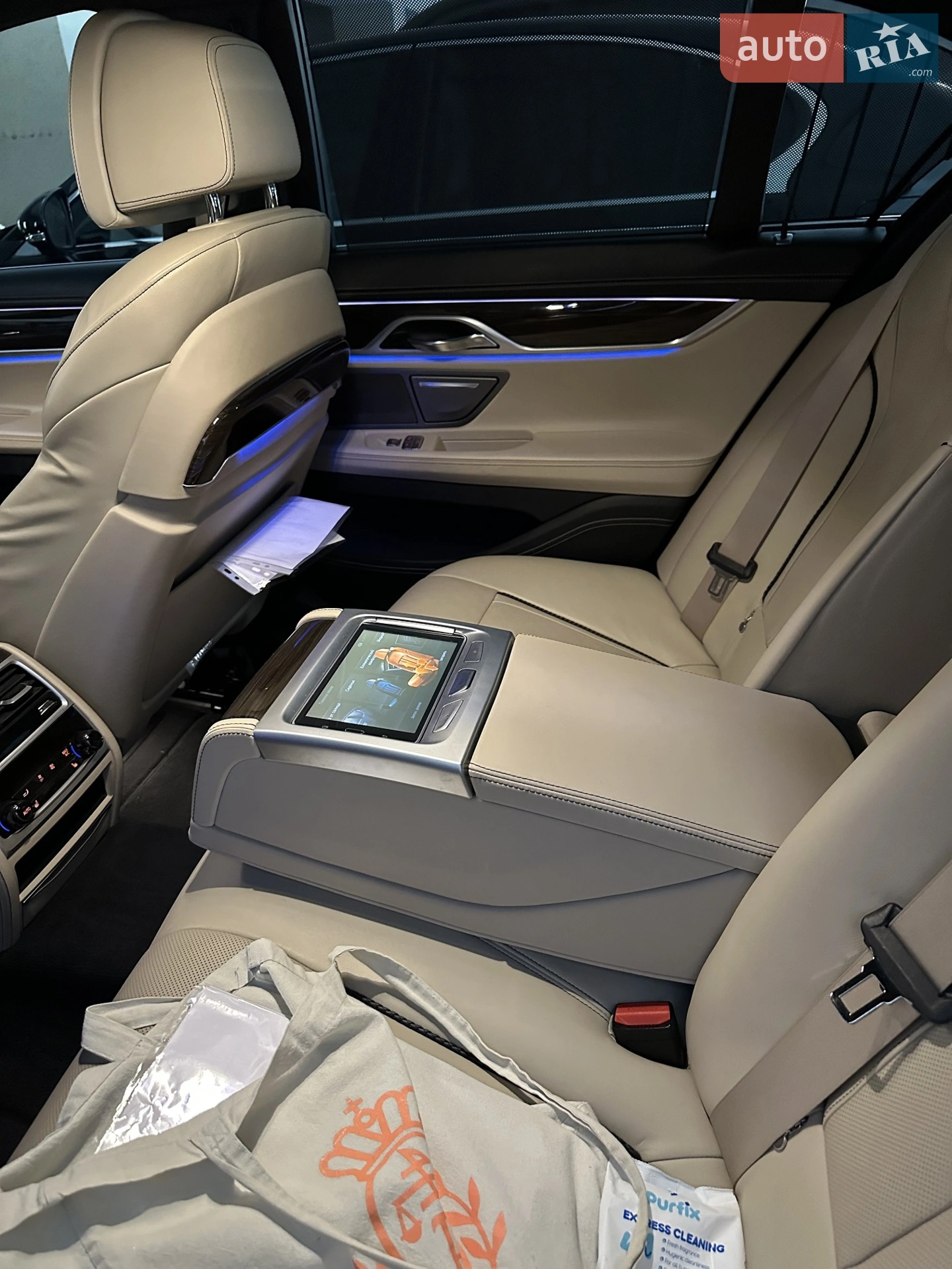 2017 BMW 7er - мініатюра 15