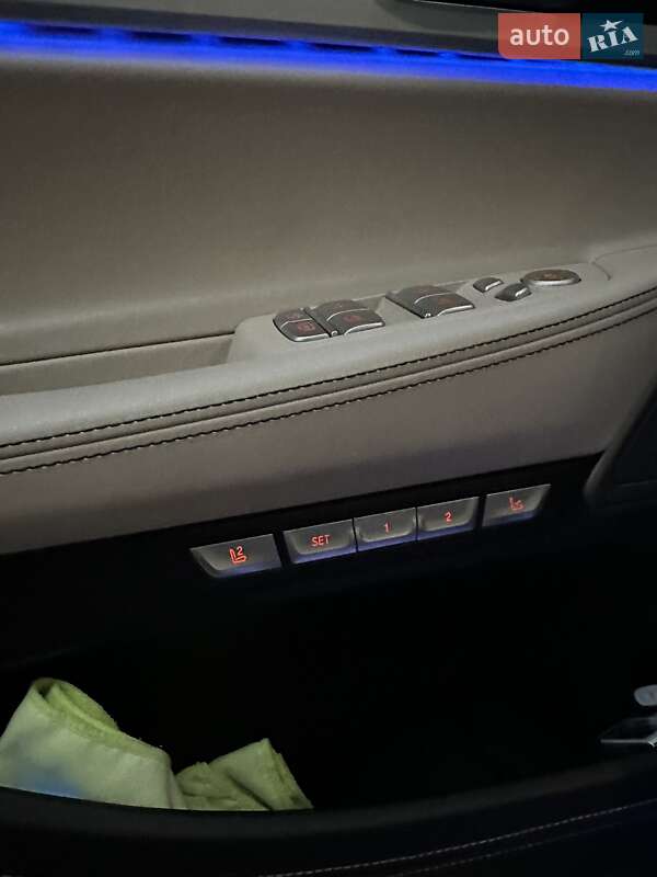 Седан BMW 7 Series 2017 в Днепре