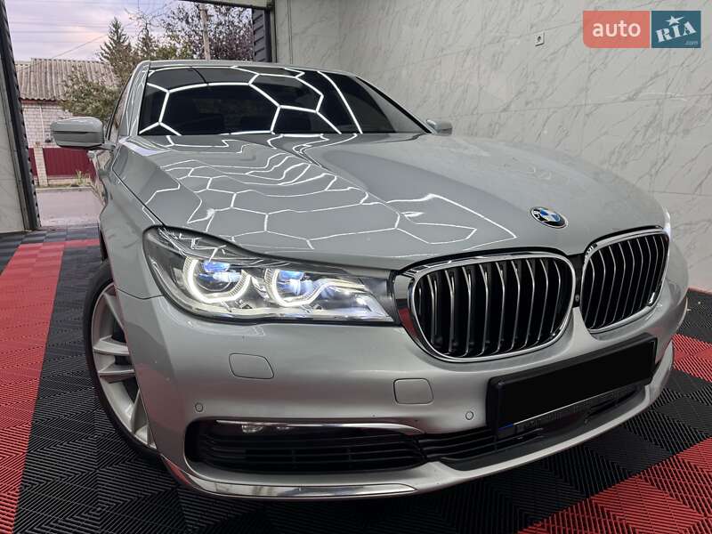 Седан BMW 7 Series 2016 в Черкассах