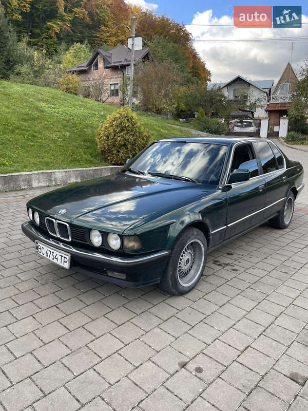 Седан BMW 7 Series 1988 в Винниках
