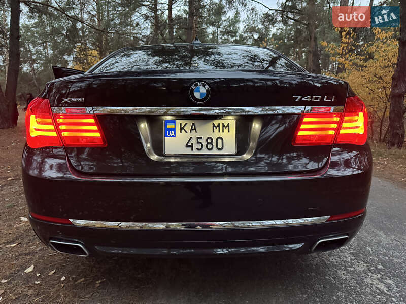 Седан BMW 7 Series 2015 в Киеве