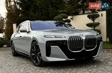Седан BMW 7 Series 2022 в Львове