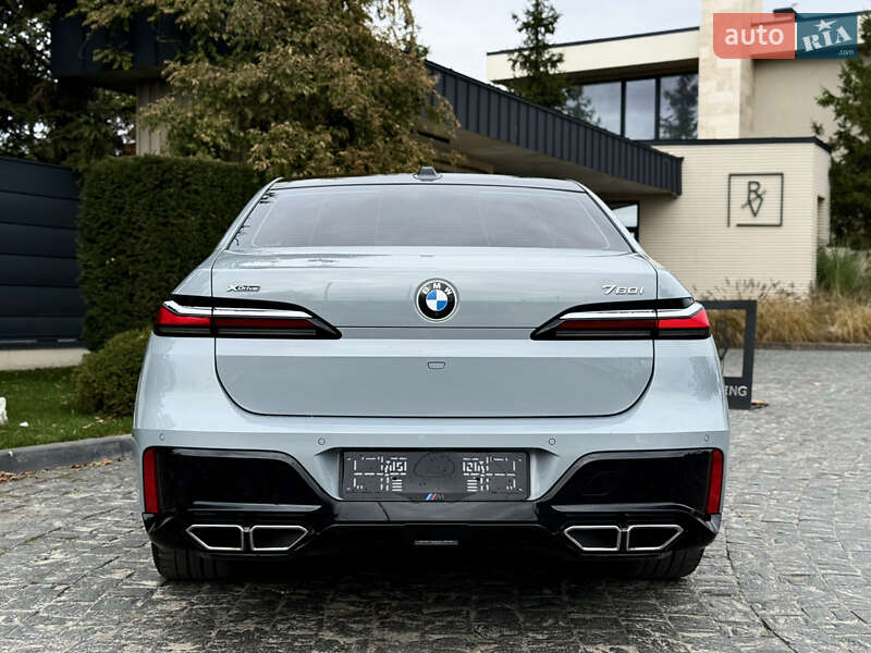 Седан BMW 7 Series 2022 в Львове