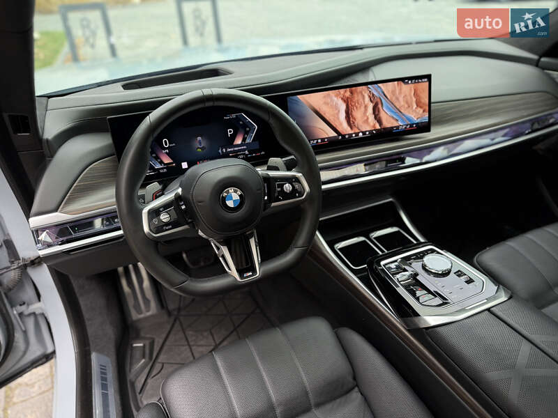 Седан BMW 7 Series 2022 в Львове