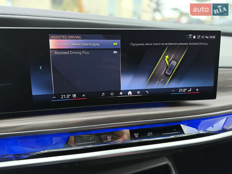 Седан BMW 7 Series 2022 в Львове