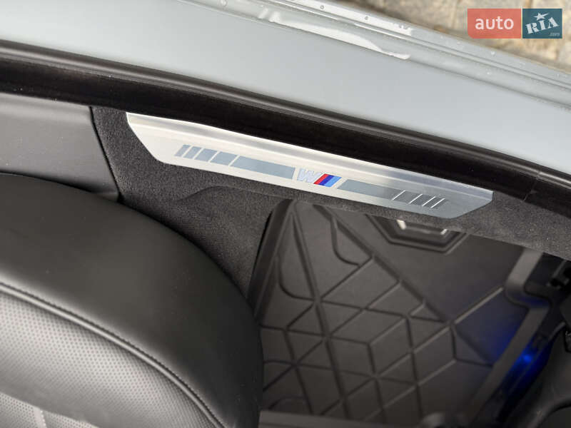Седан BMW 7 Series 2022 в Львове