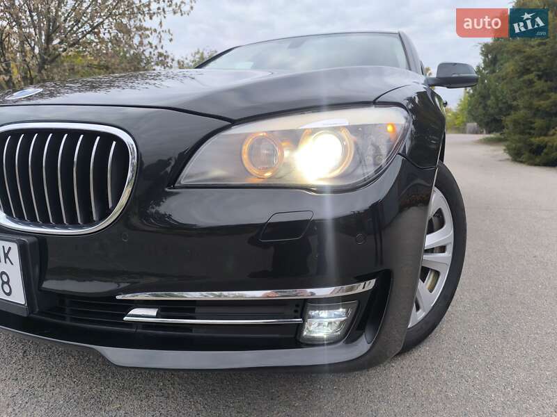 Седан BMW 7 Series 2015 в Полтаве