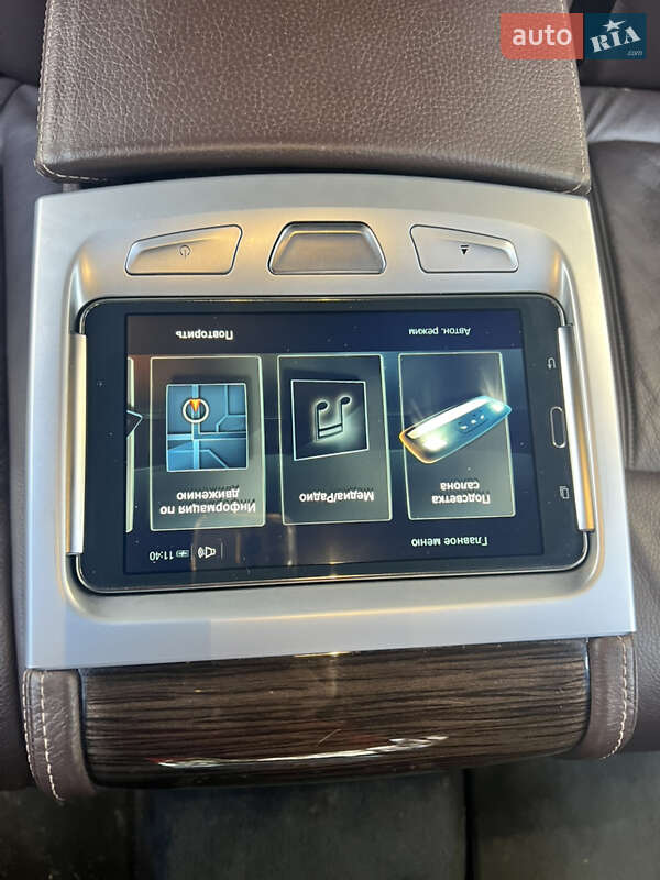 Седан BMW 7 Series 2017 в Почаеве