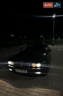 Седан BMW 7 Series 2000 в Києві